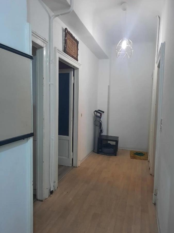 Nice And Quiet Accommodation In The City Center Milan Bagian luar foto